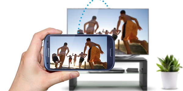 Cara Menyambungkan HP Samsung ke TV dengan atau Tanpa Kabel HDMI