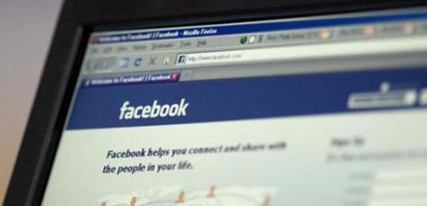 Cara Menghapus Iklan Pinjol di Facebook